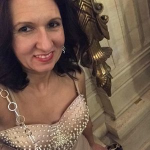 Meet your Posher, Angelina